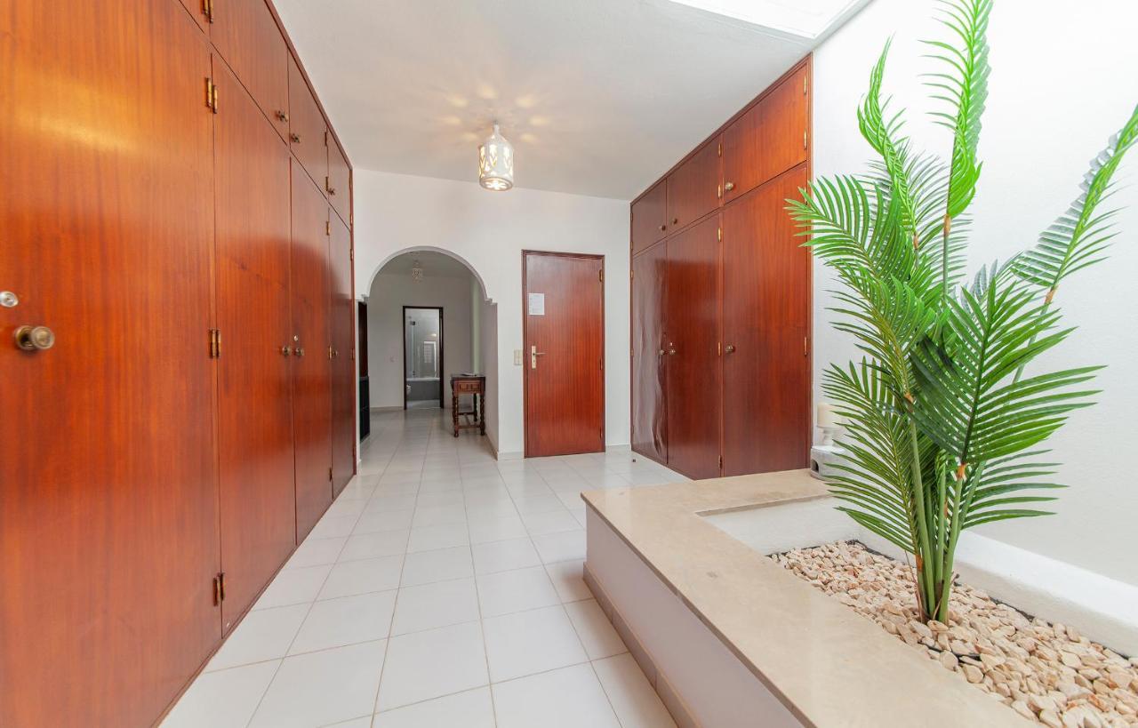 לאגוּ‏ש N - Astonishing Bay View Guesthouse מראה חיצוני תמונה